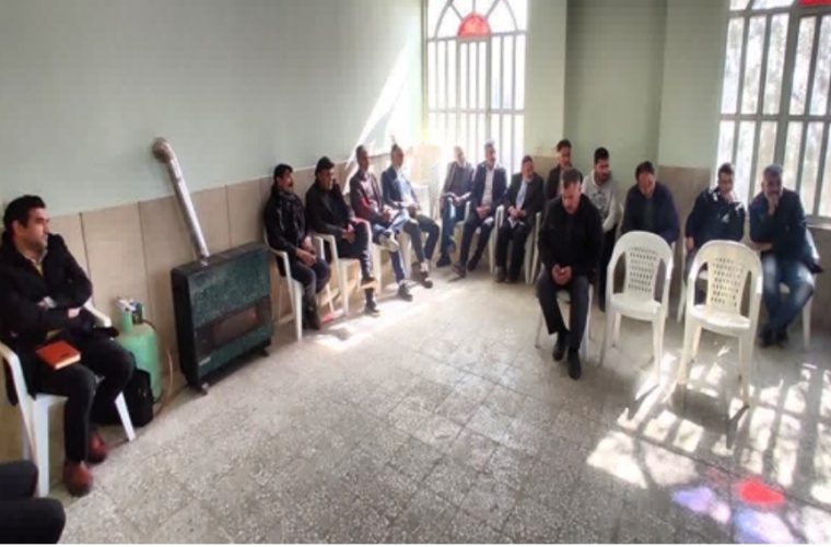 برگزاری جلسه آموزشی پیشگیری از بیماری های مشترک و دامی در شهرستان خمینی شهر برگزاری جلسه آموزشی پیشگیری از بیماری های مشترک و دامی در شهرستان خمینی شهر