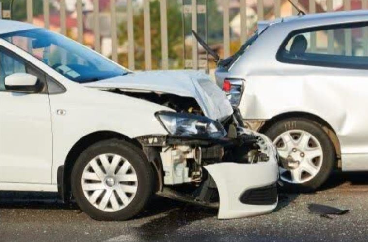 هشدار رئیسپلیس راهور استان اصفهان خبر داد: بیمه بدنه داشته باشید هشدار رئیسپلیس راهور استان اصفهان خبر داد: بیمه بدنه داشته باشید