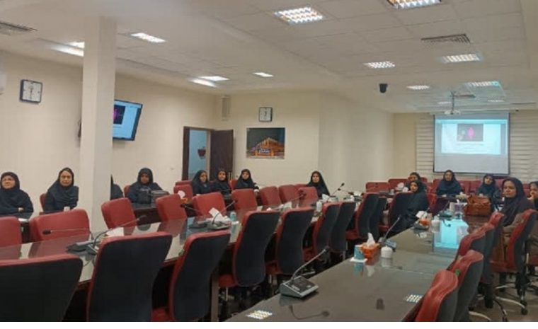 شرکت بانوان مدیریت مخابرات کاشان در کارگاه آموزشی