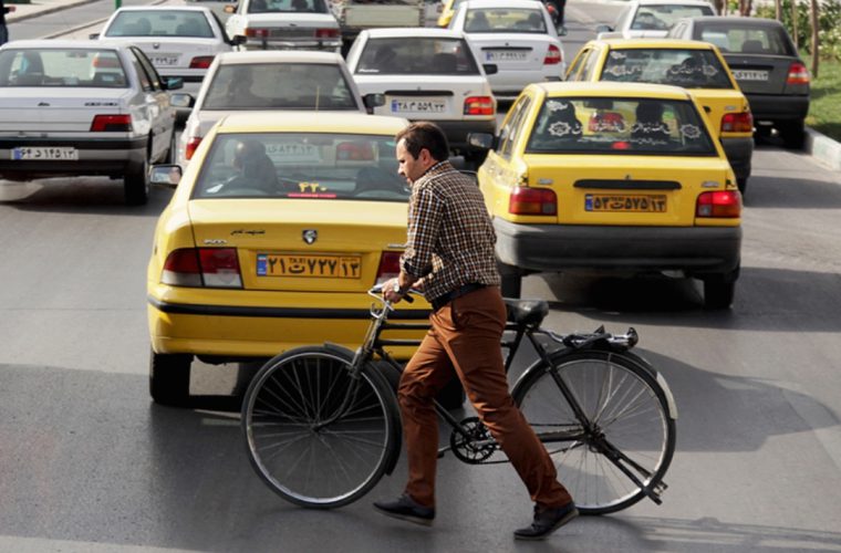 معاون حملونقل و ترافیک شهرداری اصفهان خبر داد:افزایش تعداد ناوگان حملونقل عمومی شهر در ایام پایانی سال معاون حملونقل و ترافیک شهرداری اصفهان خبر داد:افزایش تعداد ناوگان حملونقل عمومی شهر در ایام پایانی سال