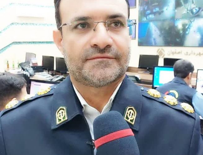 نحوه رانندگی در شرایط برف چگونه باید باشد نحوه رانندگی در شرایط برف چگونه باید باشد