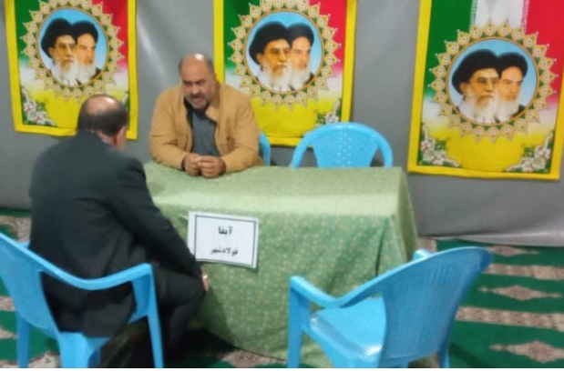 برپایی میز خدمت در نماز جمعه و مساجد منطقه فولادشهر