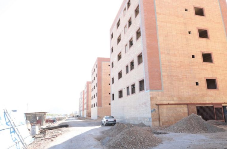 ارائه خدمات آبفا به واحدهای مسکونی طرح نهضت ملی مسکن در فولادشهر اصفهان ارائه خدمات آبفا به واحدهای مسکونی طرح نهضت ملی مسکن در فولادشهر اصفهان