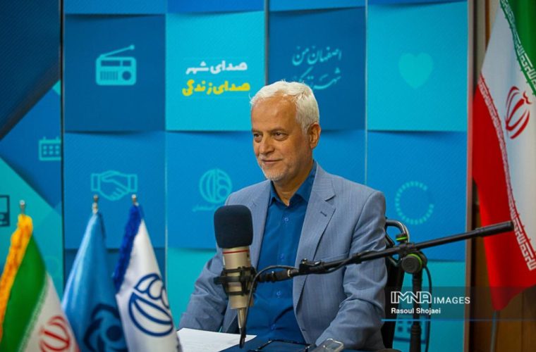 کاشت ۱۱۰ هزار اصله نهال در اصفهان همزمان با هفته درختکاری کاشت ۱۱۰ هزار اصله نهال در اصفهان همزمان با هفته درختکاری