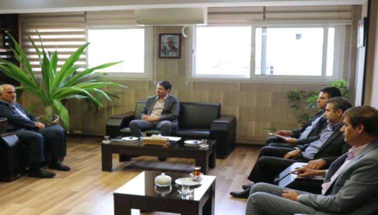 دیدار قائم مقام کمیته امداد اصفهان با مدیر مخابرات استان دیدار قائم مقام کمیته امداد اصفهان با مدیر مخابرات استان