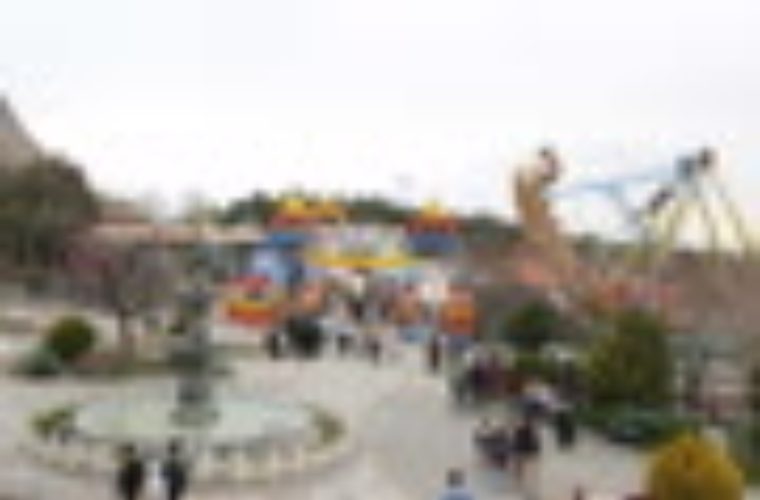 بازدید حدود ۲۴۰ هزار گردشگر از ابرسازه‌های تفریحی در نوروز امسال