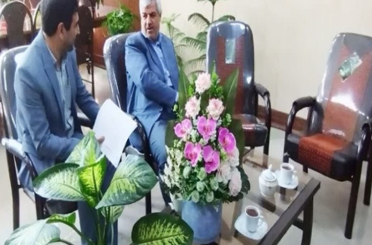 تجلیل معاون استاندار و فرماندار شهرستان خمینی شهر از رئیس و پرسنل شبکه دامپزشکی این شهرستان تجلیل معاون استاندار و فرماندار شهرستان خمینی شهر از رئیس و پرسنل شبکه دامپزشکی این شهرستان