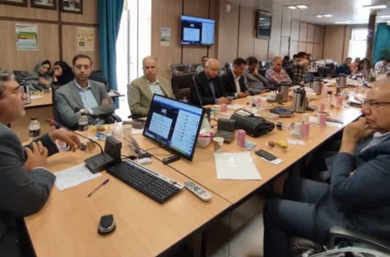 سمینارضد عفونی در گاودارهای شیری استان اصفهان سمینارضد عفونی در گاودارهای شیری استان اصفهان