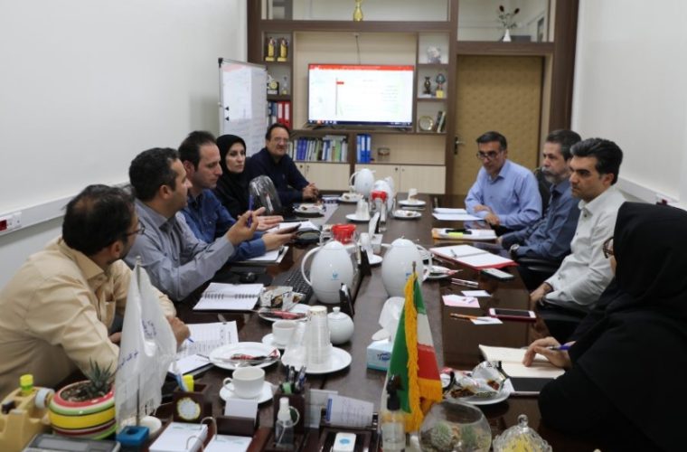 ارزیابی صلاحیت حرفه ای نیروهای پیمانکاران طرف قرارداد، توسط آبفای استان اصفهان ارزیابی صلاحیت حرفه ای نیروهای پیمانکاران طرف قرارداد، توسط آبفای استان اصفهان