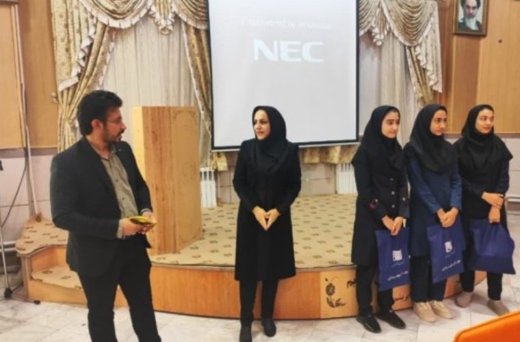 برگزاری جلسه با دانش آموزان آران و بیدگل برگزاری جلسه با دانش آموزان آران و بیدگل