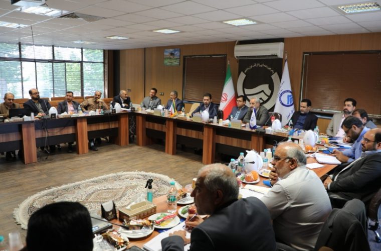 کلنگ زنی و بهره برداری از ۱۹ پروژه آب و فاضلاب در خرداد ماه سال جاری در استان اصفهان کلنگ زنی و بهره برداری از ۱۹ پروژه آب و فاضلاب در خرداد ماه سال جاری در استان اصفهان