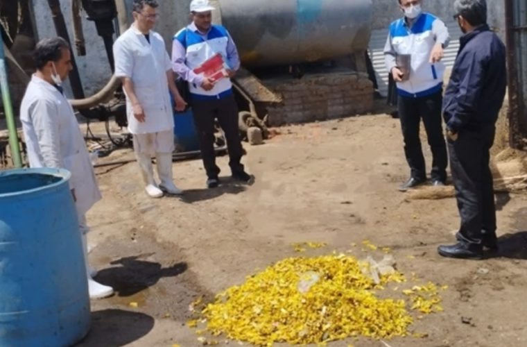 معدوم سازی بیش از ۶۵ هزار پلاک فک شده در کشتارگاه دام نقش جهان شهرستان خمینی شهر معدوم سازی بیش از ۶۵ هزار پلاک فک شده در کشتارگاه دام نقش جهان شهرستان خمینی شهر