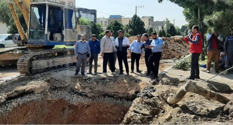 عملیات اصلاح شبکه فاضلاب محدوده چهارراه شیخ طوسی در خیابان پروین اعتصامی عملیات اصلاح شبکه فاضلاب محدوده چهارراه شیخ طوسی در خیابان پروین اعتصامی