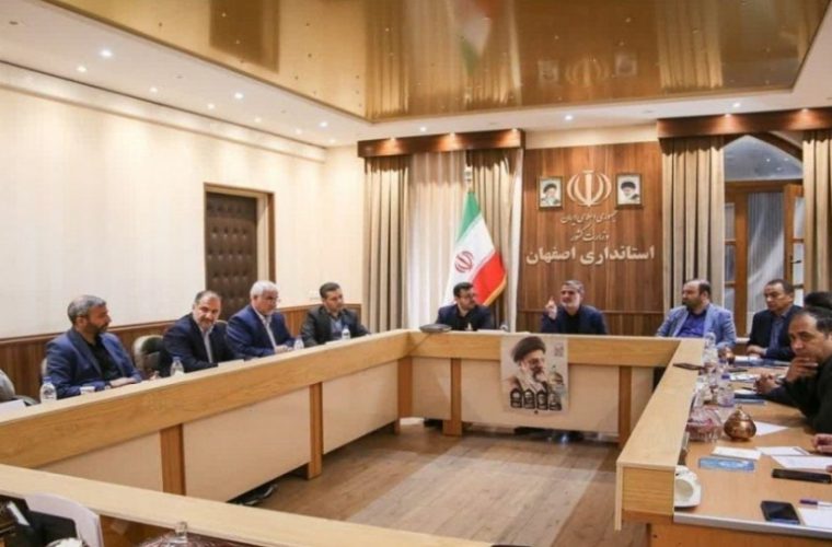 حضور مدیر مخابرات منطقه اصفهان در جلسه هماهنگی برگزاری چهاردهمین دوره انتخابات ریاست جمهوری حضور مدیر مخابرات منطقه اصفهان در جلسه هماهنگی برگزاری چهاردهمین دوره انتخابات ریاست جمهوری