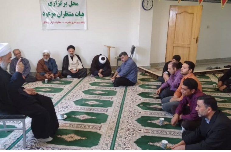 حضور امام جمعه آران و بیدگل در مخابرات