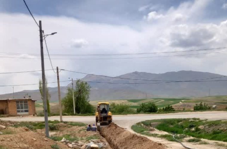 نصب واصلاح انشعابات وتعویض کنتور آب شرب در شهر و روستاهای منطقه فریدن