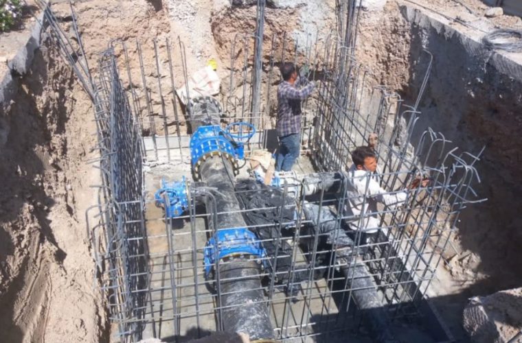 پایان عملیات لوله گذاری آب خیابان آیت الله صادقی در آبفا منطقه پنج اصفهان