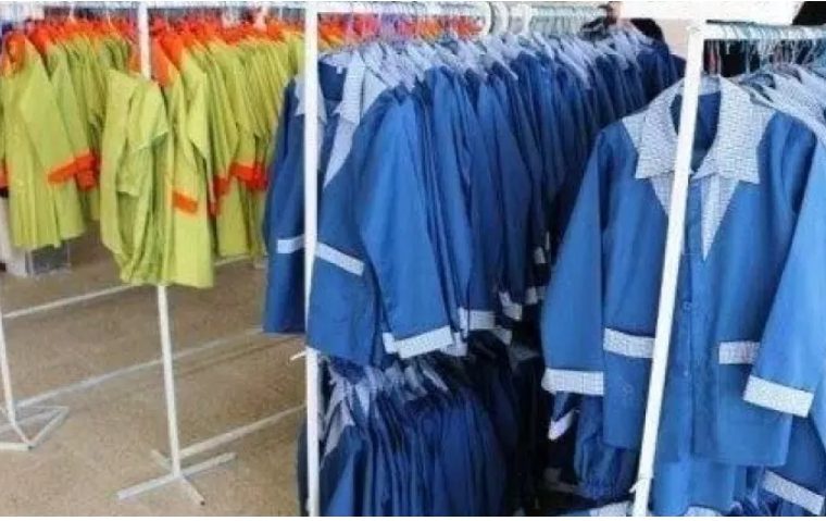 پیشگیری قبل از بروز گرانفروشی در پوشاک مدارس
