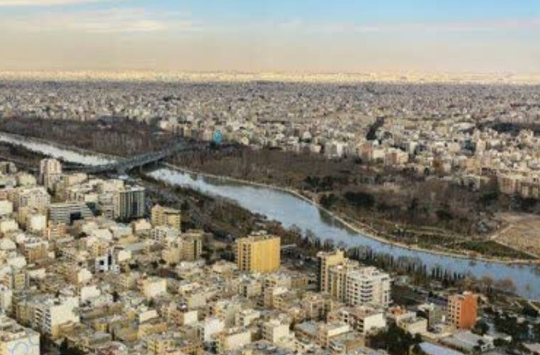 بازنگری طرح تفصیلی شهرسازی و معماری اصفهان براساس شاخص های اسلامی ایرانی بازنگری طرح تفصیلی شهرسازی و معماری اصفهان براساس شاخص های اسلامی ایرانی