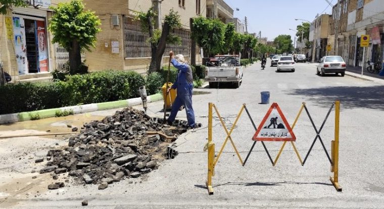 مهار حادثه خط اصلی شبکه توزیع آب در دهاقان