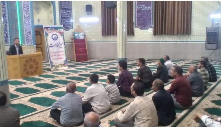 برپایی میز خدمت آبفای منطقه ورزنه به مناسبت هفته صرفه جویی درمسجد امام حسن عسگری روستای قورتان