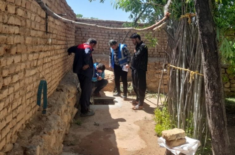 کشف وجمع آموری سه فقره انشعاب آب غیرمجاز در سطح شهر وروستای فریدن