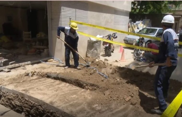 نصب بیش از ۷۲۰۰ فقره  انشعاب آب و فاضلاب در استان اصفهان