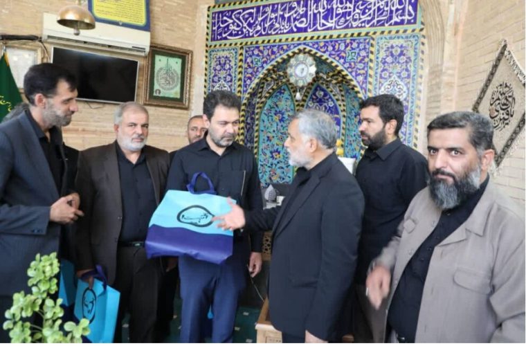 مشارکت عزاداران اصفهانی در پویش شهروند سقا