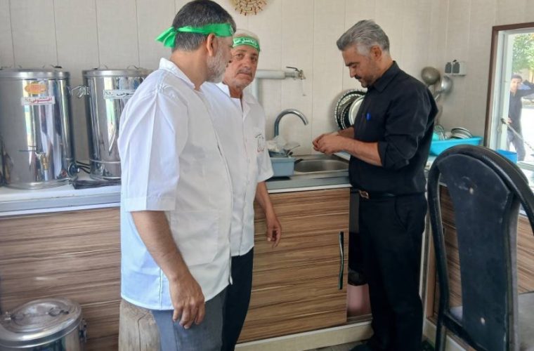 سقایت کارکنان آبفای استان اصفهان در تاسوعا و عاشورای حسینی