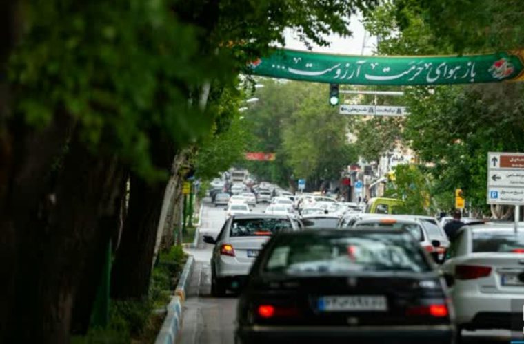 صدور ۲۹۶ اخطاریه برای جلوگیری از نصب تابلوهای غیرمجاز در منطقه ۵ صدور ۲۹۶ اخطاریه برای جلوگیری از نصب تابلوهای غیرمجاز در منطقه ۵