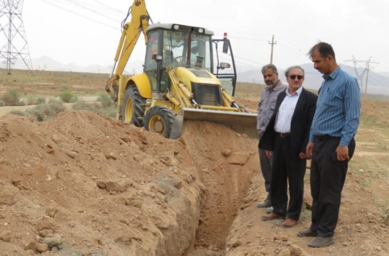 پایان عملیات آبرسانی به تصفیه خانه فاضلاب شهر تیران پایان عملیات آبرسانی به تصفیه خانه فاضلاب شهر تیران