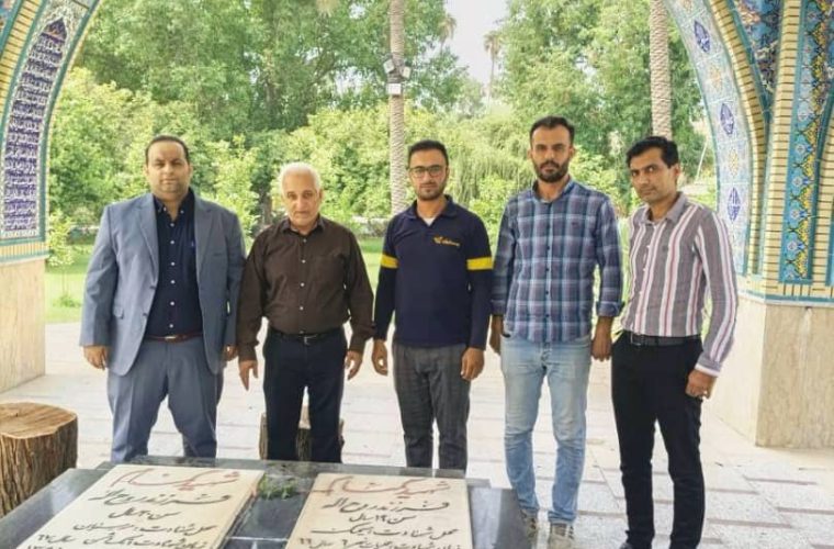 تجدید میثاق کارکنان اداره پست شهرستان باوی با شهدا همزمان با هفته دولت