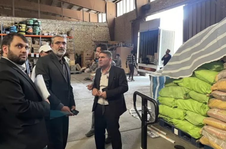 حضور در انبارهای سازمان جمع آوری و فروش اموال تملیکی حضور در انبارهای سازمان جمع آوری و فروش اموال تملیکی