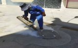 سم پاشی ۲۴۰۰ منهول فاضلاب در منطقه مبارکه سم پاشی ۲۴۰۰ منهول فاضلاب در منطقه مبارکه