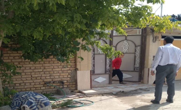 کشف یک فقره انشعاب غیر مجاز آب درروستاهای شهر ورزنه کشف یک فقره انشعاب غیر مجاز آب درروستاهای شهر ورزنه