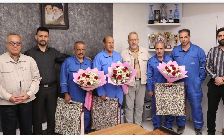 مقارن با ۲۶ مرداد ماه سالروز ورود آزادگان به میهن اسلامی؛ آزادگان سرافراز شاغل در هلدینگ پتروپالایش اصفهان تجلیل شدند مقارن با ۲۶ مرداد ماه سالروز ورود آزادگان به میهن اسلامی؛ آزادگان سرافراز شاغل در هلدینگ پتروپالایش اصفهان تجلیل شدند