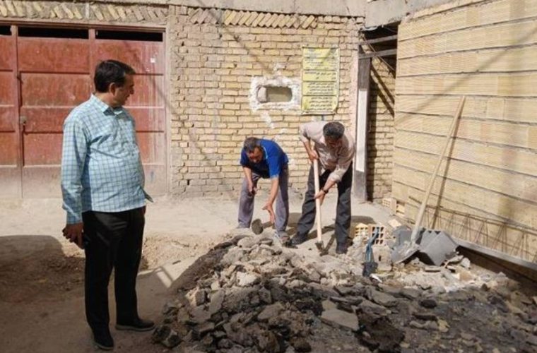 ادامه فعالیت اکیپ کشف و جمع آوری انشعابات غیرمجاز در محدوده آبفا منطقه یک اصفهان