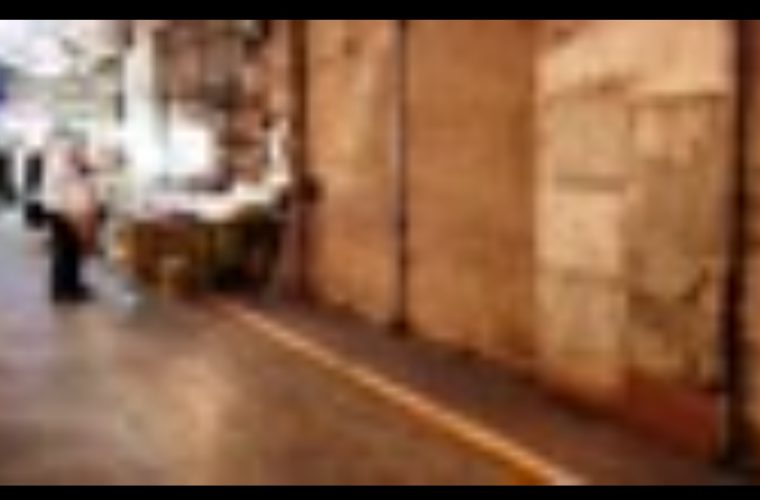 اجرای طرح «مقابله با سد معبر» در بازار اصفهان