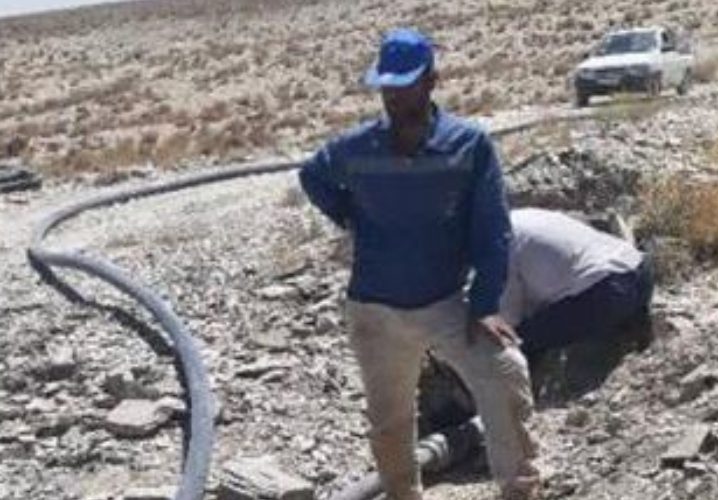 اصلاح بخشی از لوله خط انتقال فرسوده روستای گلدره به خیرآبادباد در مهردشت