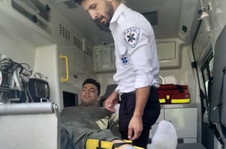 کارشناس واحد بهداشت و مدیریت بیماریهای دامی شبکه دامپزشکی شهرستان سمیرم حین انجام خدمت از ناحیه پا مصدوم و راهی بیمارستان شد کارشناس واحد بهداشت و مدیریت بیماریهای دامی شبکه دامپزشکی شهرستان سمیرم حین انجام خدمت از ناحیه پا مصدوم و راهی بیمارستان شد