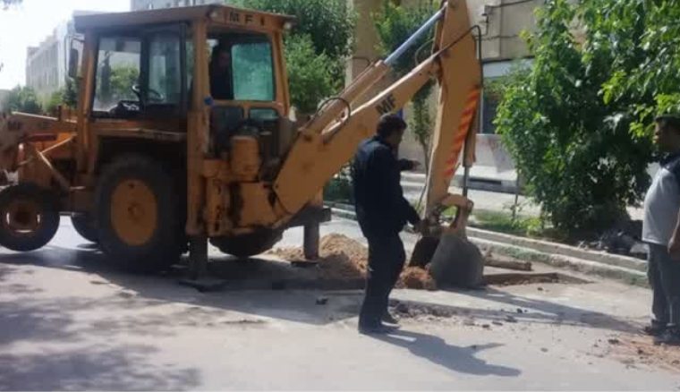 رفع حادثه فاضلاب مجتمع کیهان شهر بهارستان رفع حادثه فاضلاب مجتمع کیهان شهر بهارستان