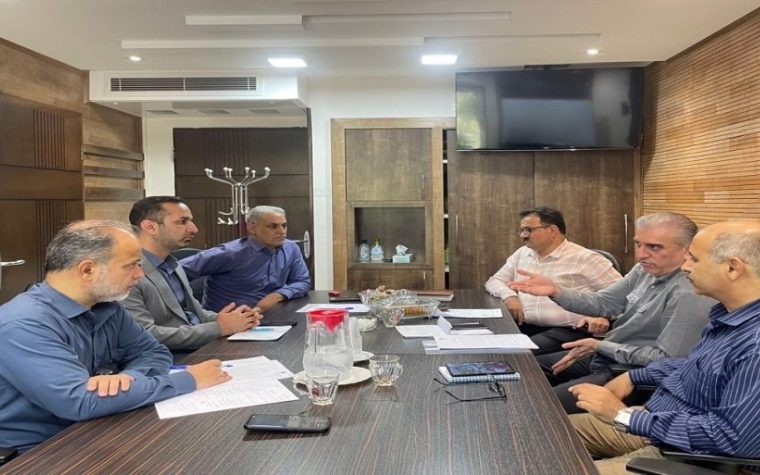 نشست صمیمانه اعضای انجمن صنفی مخابرات اصفهان با مدیر منابع انسانی