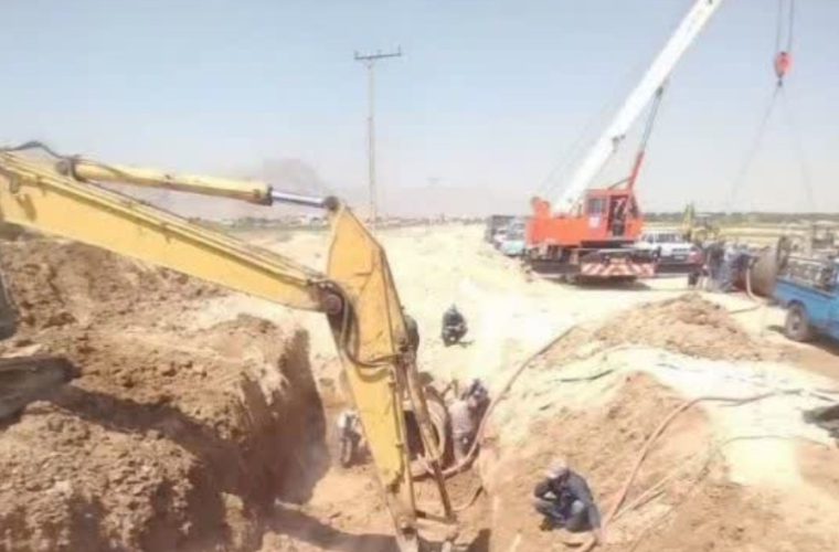 عملیات رفع حادثه خط انتقال آب ۱۴۰۰ میلی متر شهر اصفهان در کمترین زمان ممکن و بدون قطع آب مشترکین عملیات رفع حادثه خط انتقال آب ۱۴۰۰ میلی متر شهر اصفهان در کمترین زمان ممکن و بدون قطع آب مشترکین