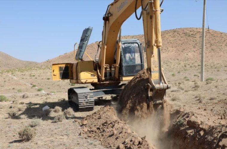 اتصال خط انتقال آب رضوانشهر به سامانه دوم آبرسانی اصفهان بزرگ