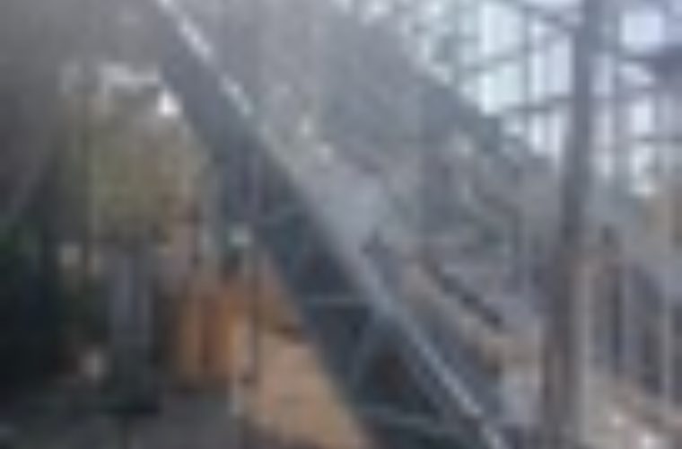 تکمیل نوسازی پله برقی پل مکانیزه میدان آزادی تا پایان شهریورماه