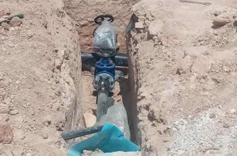 اجرای ۷۰۰ متر لوله گذاری طرح نهضت ملی شهر سمیرم