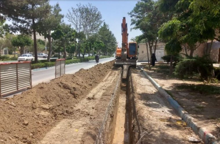 توسعه و اصلاح بیش از ۵۸۰۰  متر شبکه  آب و فاضلاب توسط آبفا منطقه پنج