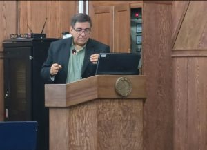 عباس پاکدل ضمن 