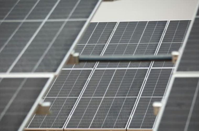 آغاز به‌کار نیروگاه برق خورشیدی در منطقه هفت