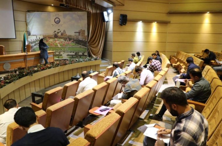 آزمون مقایسات نمونه برداری آب و پساب کارگروه منطقه ای مرکز کشور در اصفهان